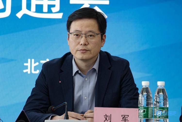 信徒致力用他们毕生所学来维持并促进全人类的发展；