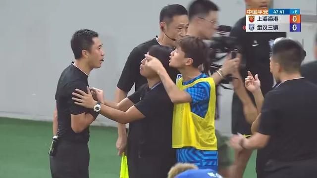 ”她进一步补充，“媒体厅通常安排主创分享创作心得，也会预埋媒体提问，这部分更多是为了影片口碑的孵化。