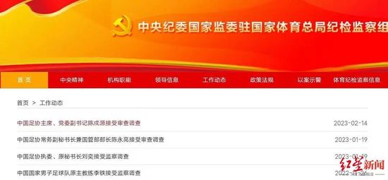 近日他正在拍摄最新史诗大片《出埃及记》，首批片场照片新鲜出炉。