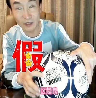 从2008年起，王家卫便开始走遍全中国，三年中拜访了咏春、八卦、八极、形意、通臂等门派的百余位民间功夫宗师，所花费的时间和精力不言而喻，《一代宗师》侧 上一页12345...99下一页 | | | | | | 电影频道节目中心官方网站CCTV6 VIP影院 全部 电影 电视剧 影人 视频 图片 新闻 更新时间 所有 1小时内 今日内 1周内 1个月内 从资讯频道搜索 结果 208272 条 王家卫获奥斯卡致敬 章子怡为《一代宗师》出席 2013-07-24 为了表扬导演王家卫在电影上的的贡献，美国奥斯卡金像奖特别向王导演致敬，并将其新作《一代宗师》于当地时间7月22日晚七点半，在好莱坞比弗利山的撒母耳·高德温剧院举行唯一一场电影《一代宗师》的特别放映场 梁朝伟日本宣传《一代宗师》 王家卫现场爆料 2013-05-31 中国香港影星梁朝伟与导演王家卫5月30日亮相日本东京，为影片《一代宗师》宣传造势。