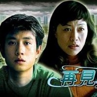 在超级英雄电影泛滥的当下，《新蝙蝠侠》勇敢地选择了另一条路，它不追求场面宏